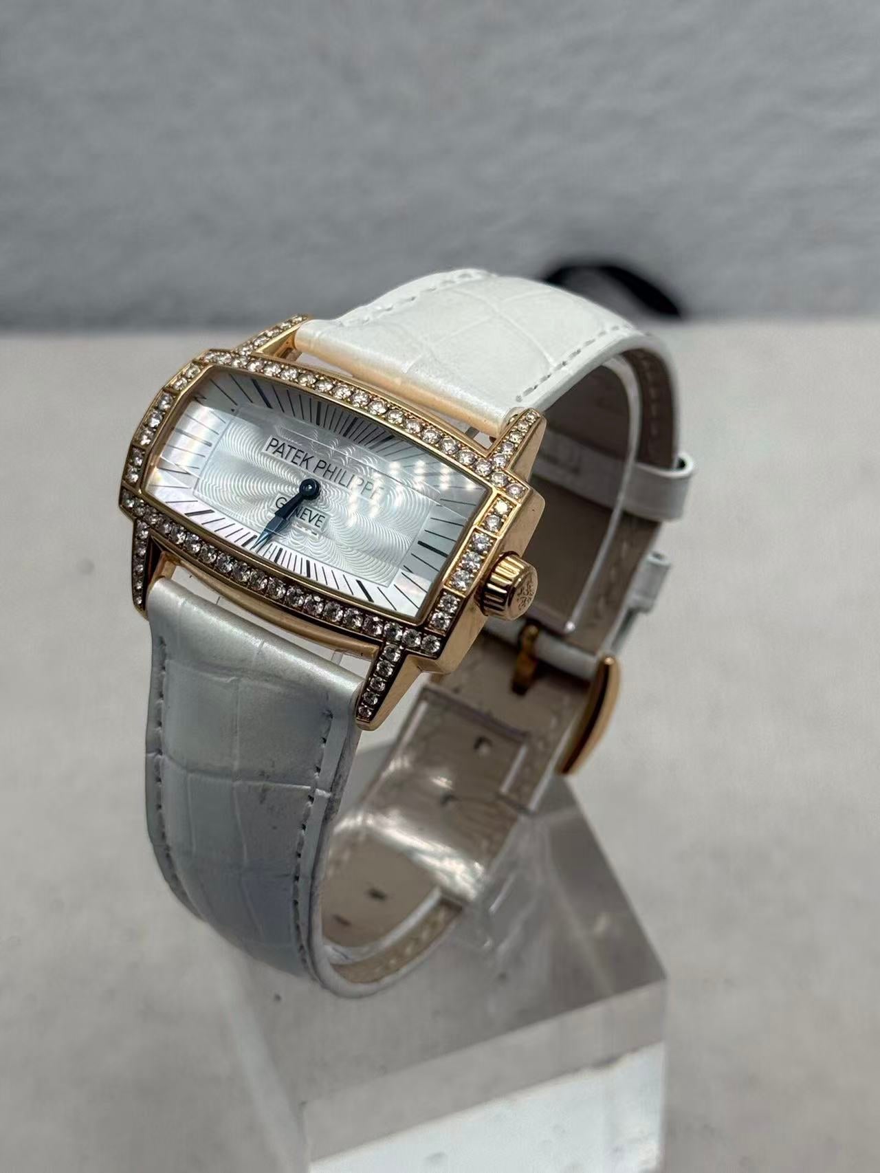 Patek Philippe 4980R-001