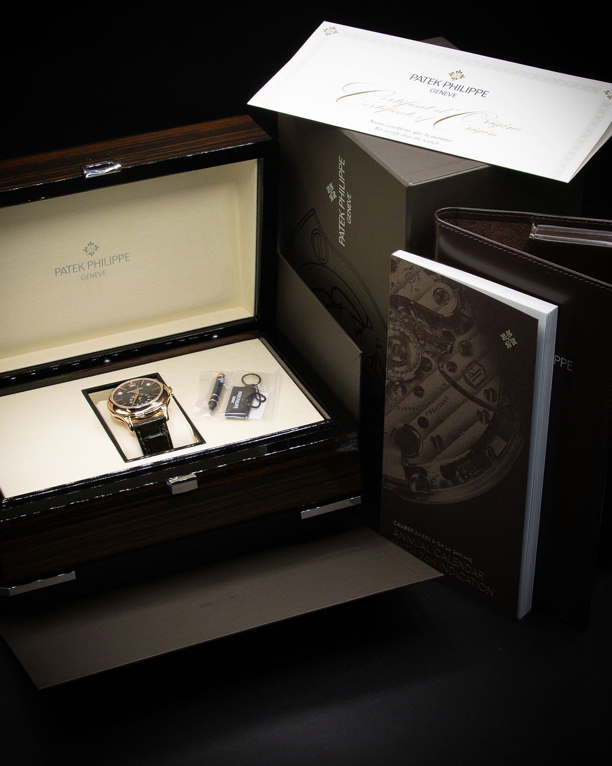 Patek Philippe 5205R-011