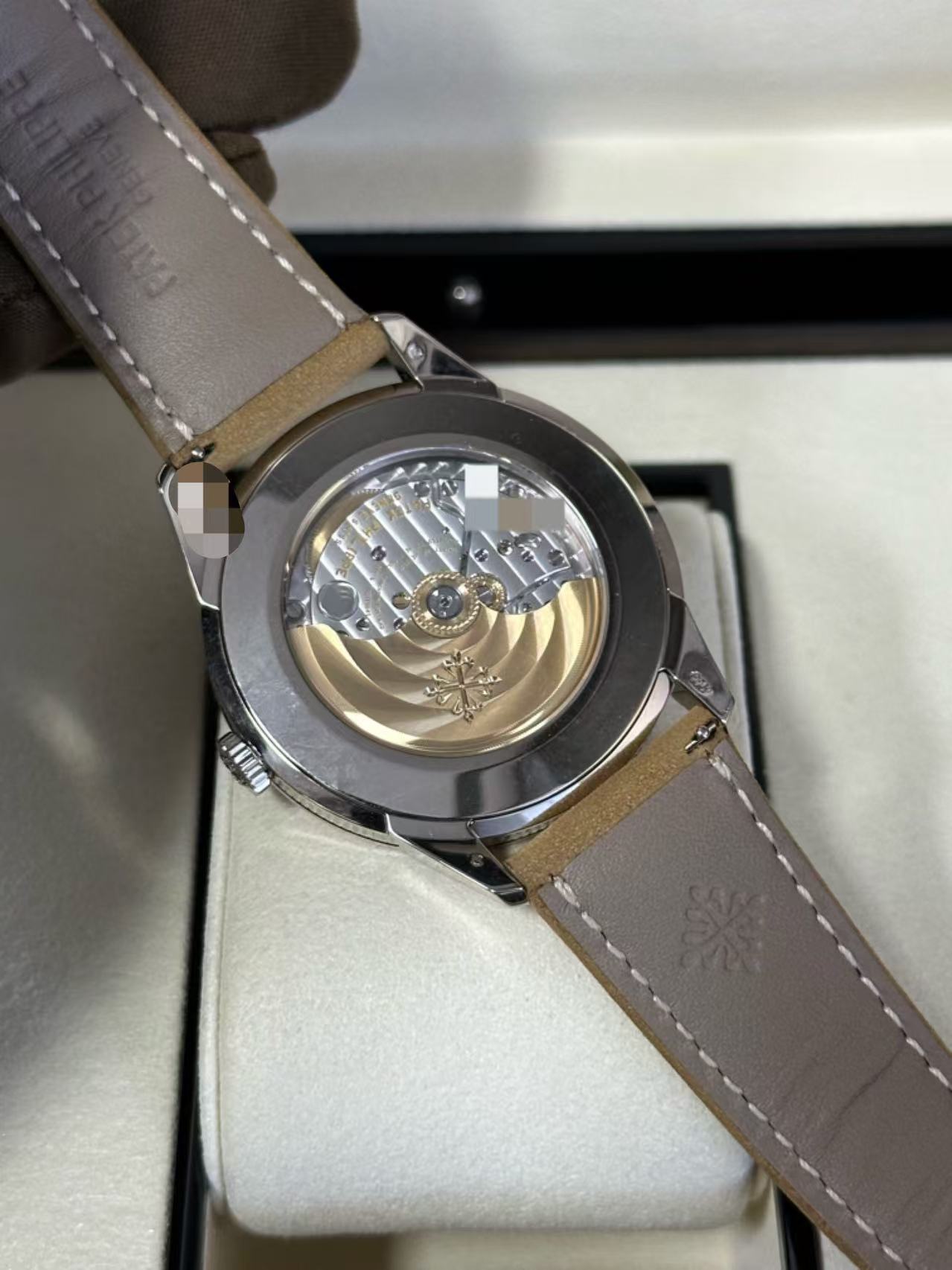 Patek Philippe 5226g
