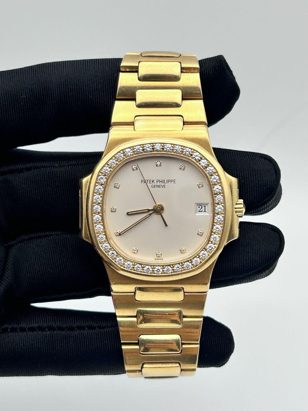 Patek Philippe 3800/3J-001