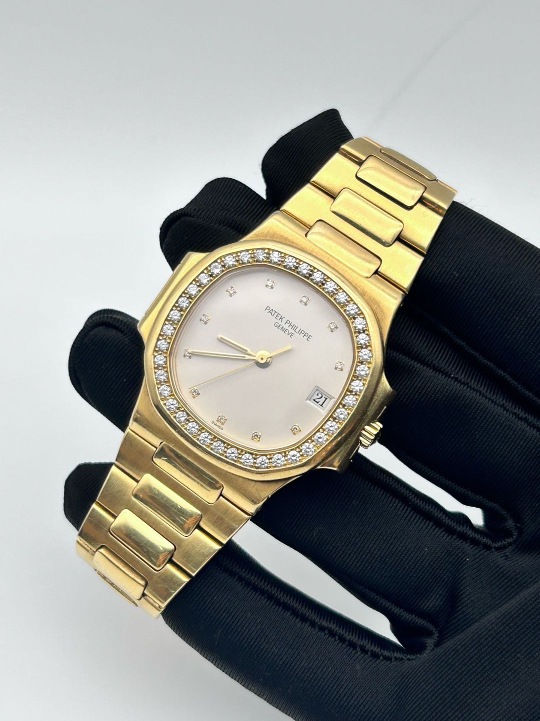Patek Philippe 3800/3J-001
