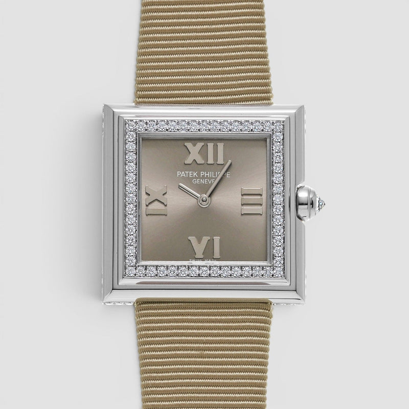 Patek Philippe 4868G-001
