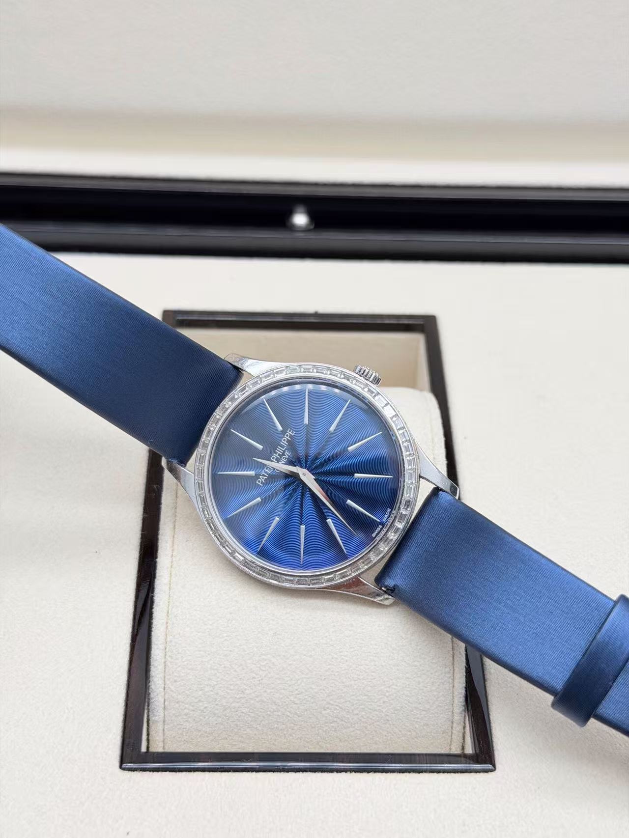 Patek Philippe 4897/300G-001