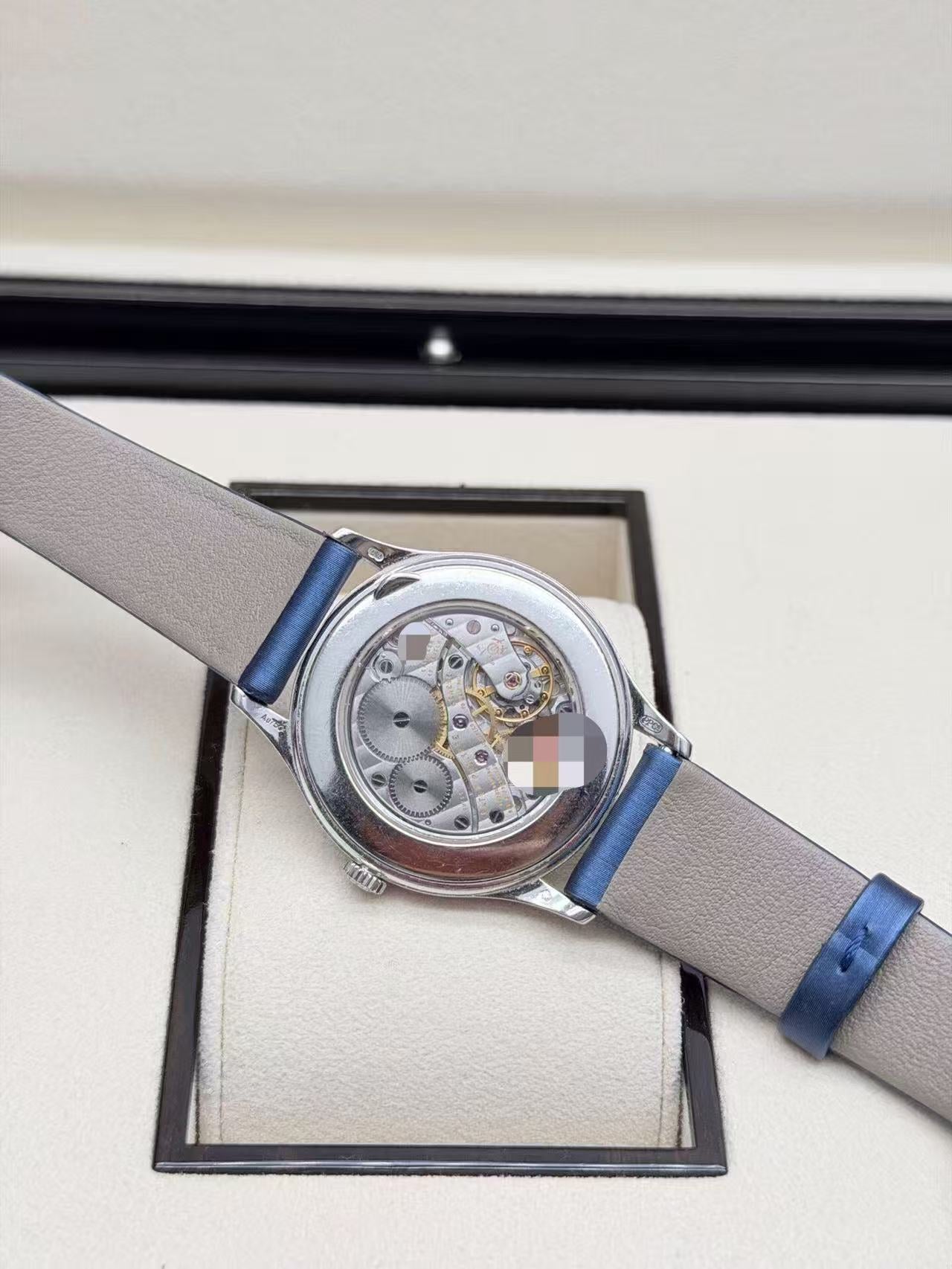 Patek Philippe 4897/300G-001