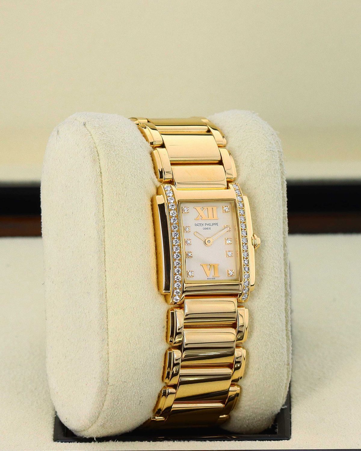 Patek Philippe 4908/11R-011