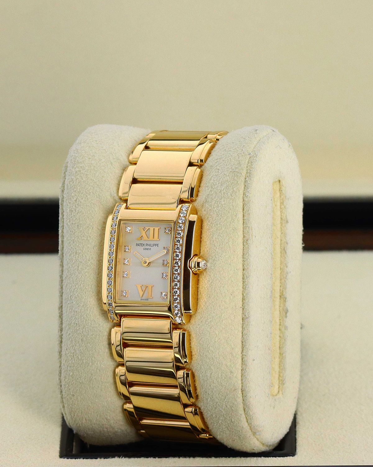 Patek Philippe 4908/11R-011