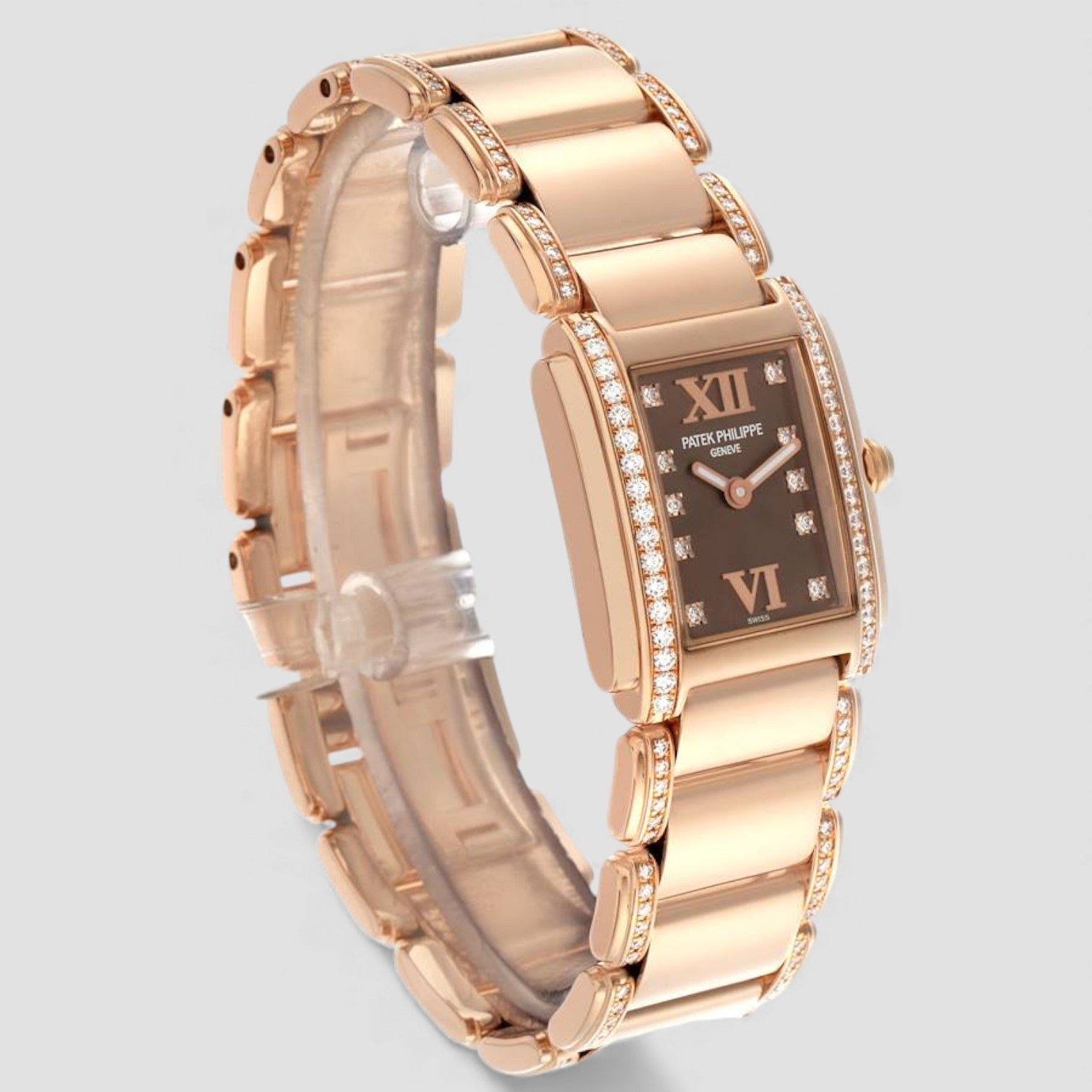 Patek Philippe 4908/30R-010