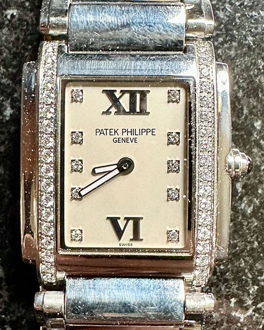 Patek Philippe 4910/10A-010