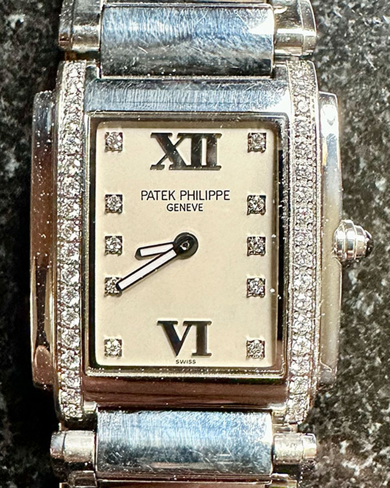 Patek Philippe 4910/10A-010