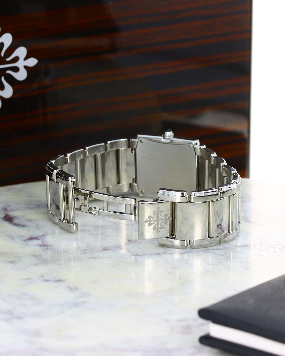 Patek Philippe 4910/10A-012