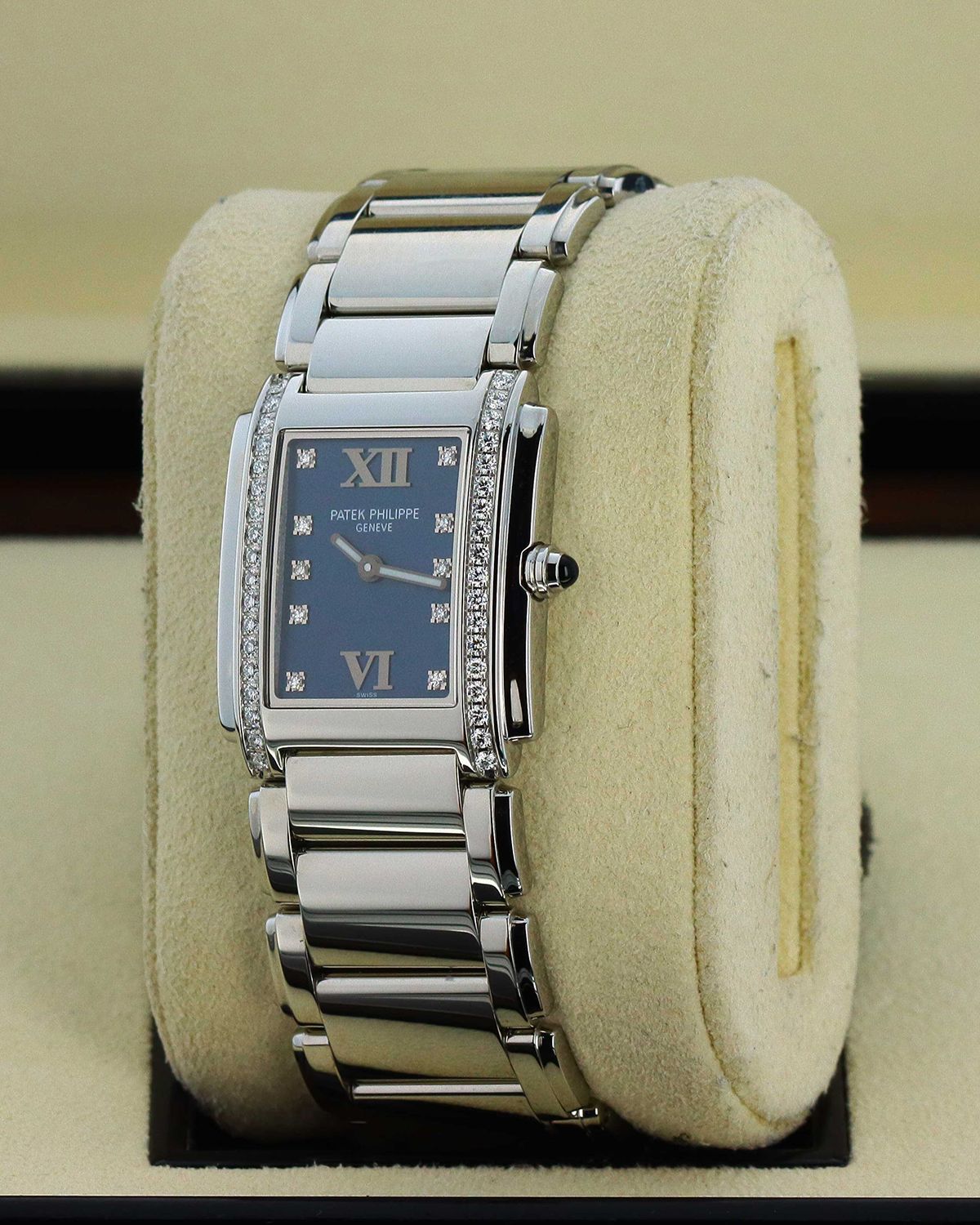 Patek Philippe 4910/10A-012
