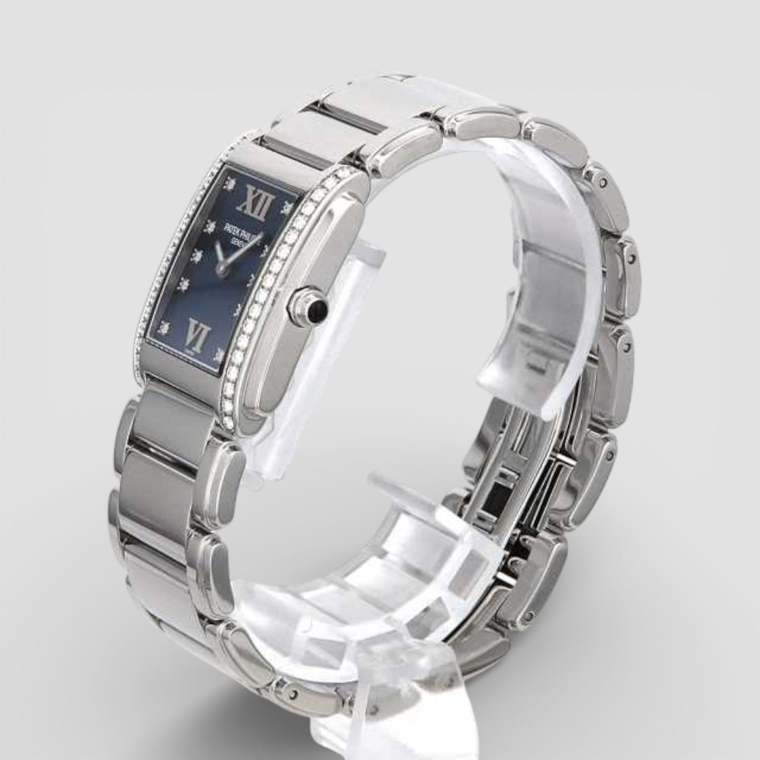 Patek Philippe 4910/10A-012