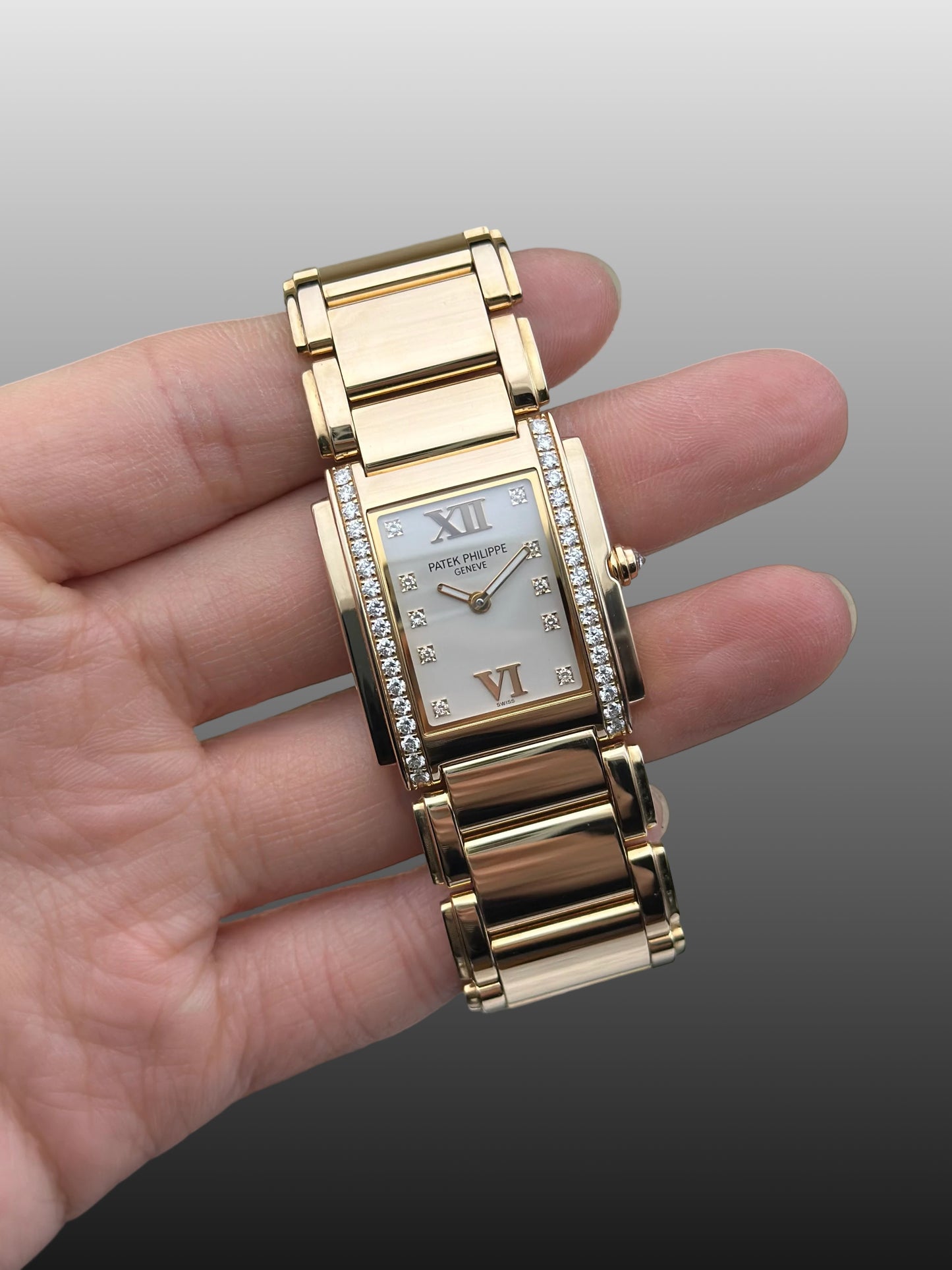 Patek Philippe 4910/11R-011