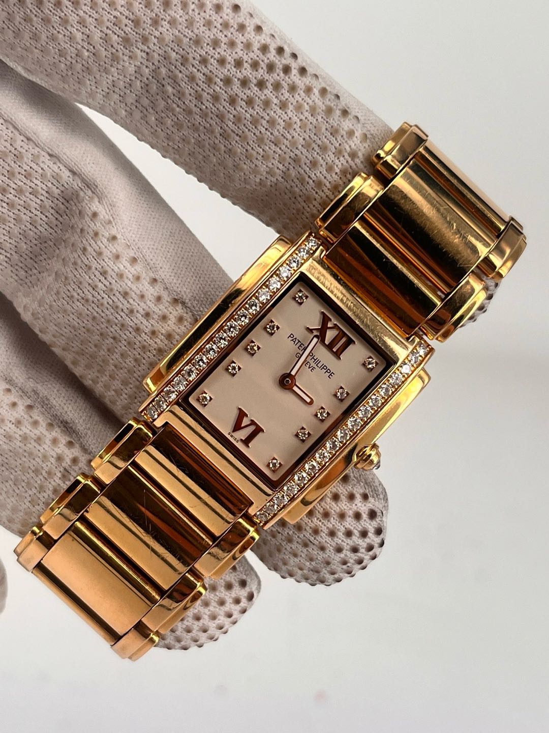Patek Philippe 4910/11R-011