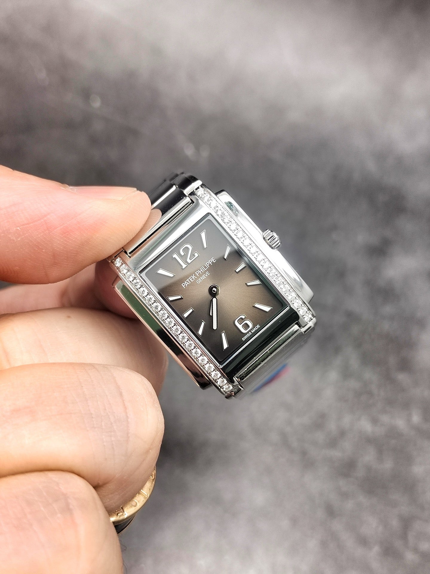 Patek Philippe 4910/1200A-010