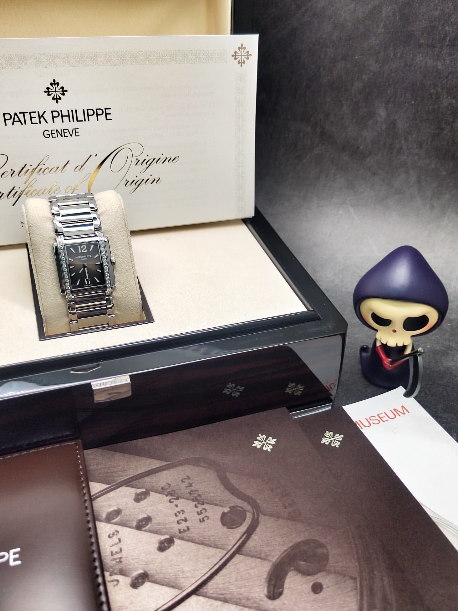 Patek Philippe 4910/1200A-010