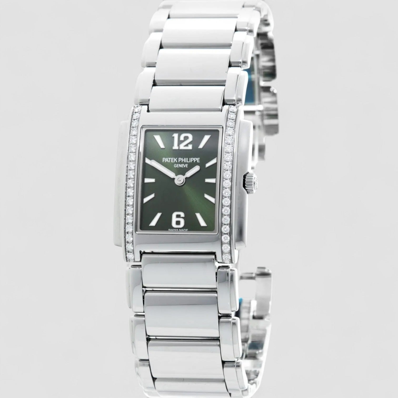 Patek Philippe 4910/1200A-011