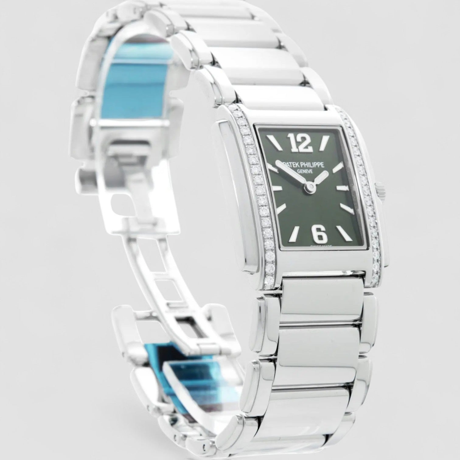 Patek Philippe 4910/1200A-011