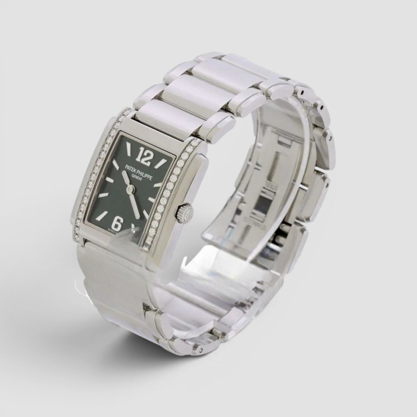 Patek Philippe 4910/1200A-011