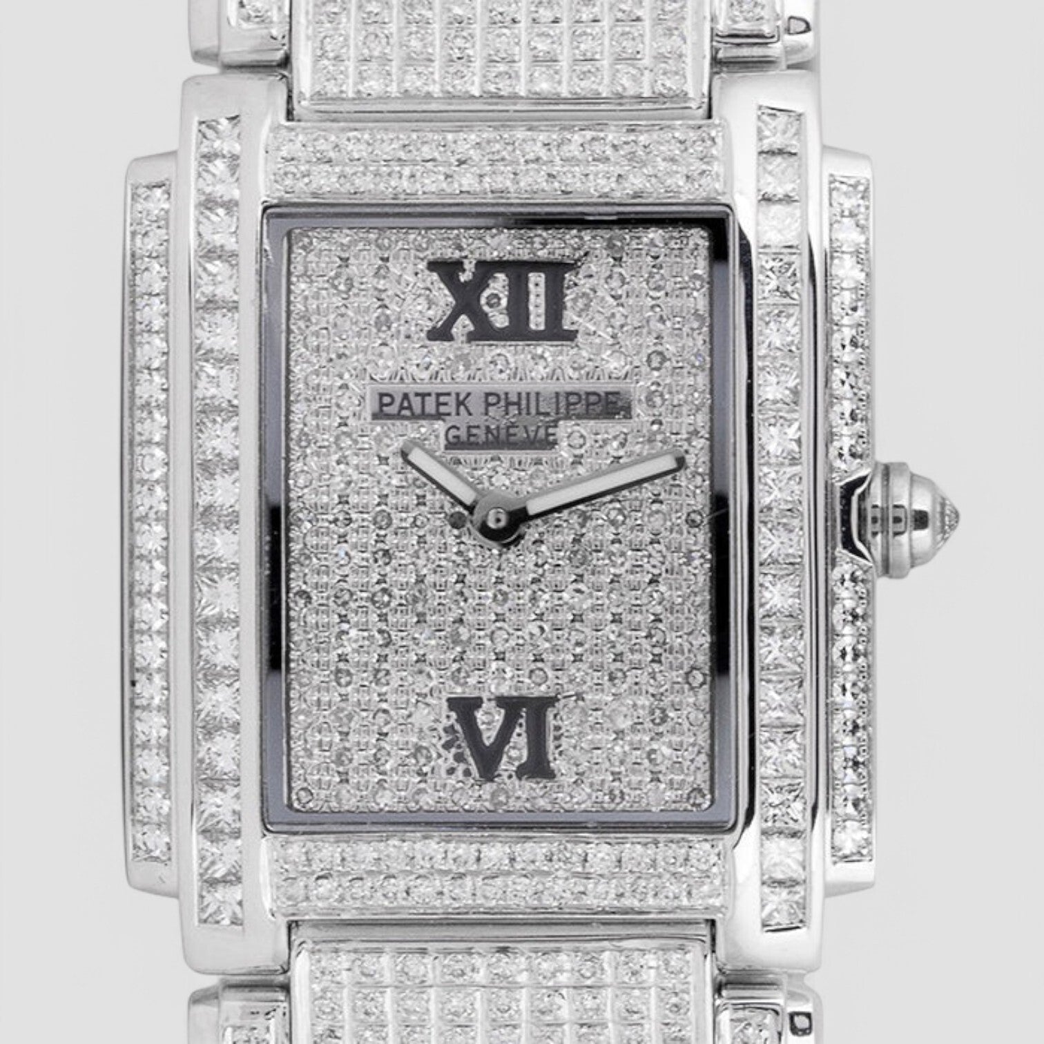 Patek Philippe 4910/20G-001