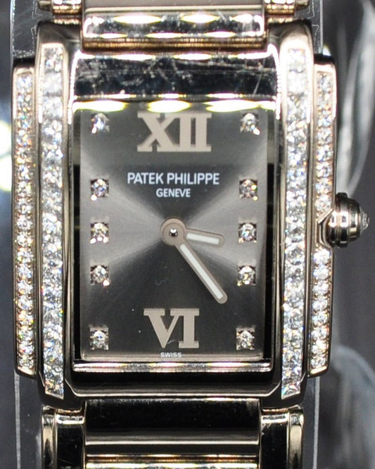 Patek Philippe 4910/20G-010