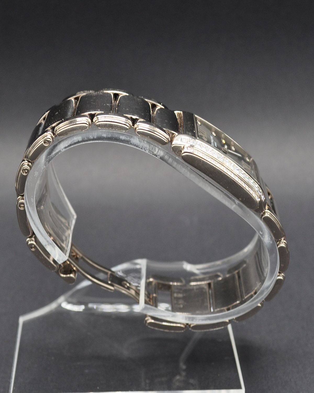 Patek Philippe 4910/20G-010