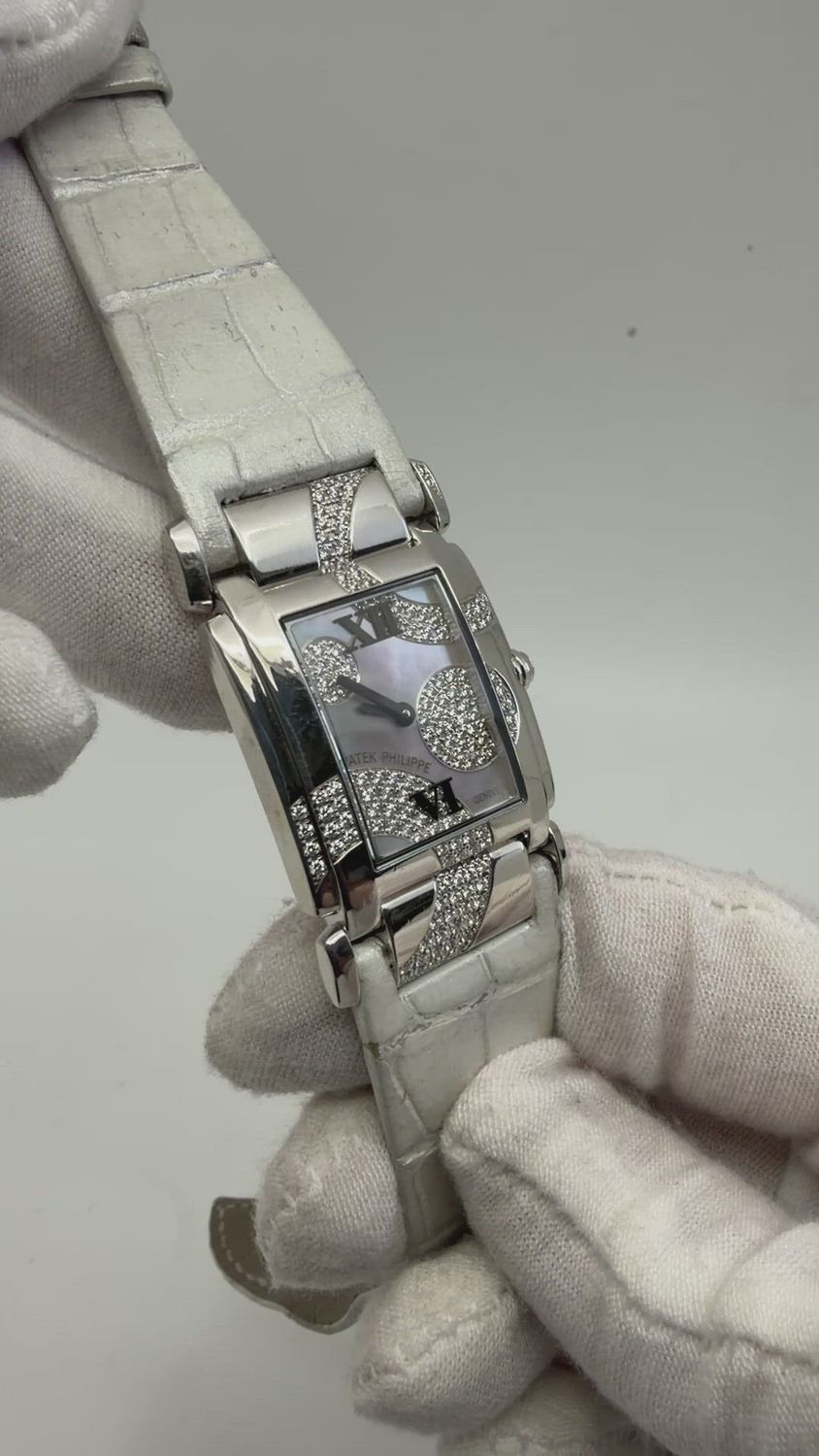 Patek Philippe 4914G-001