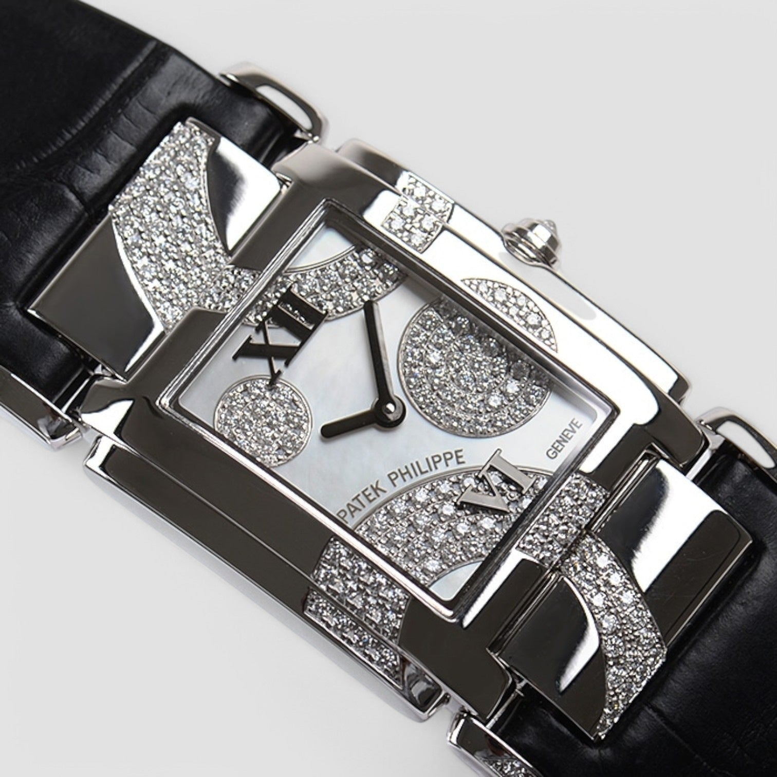 Patek Philippe 4914G-001
