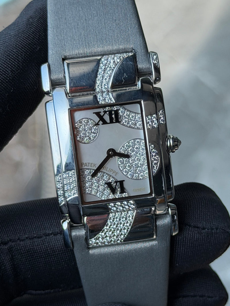 Patek Philippe 4914G-001