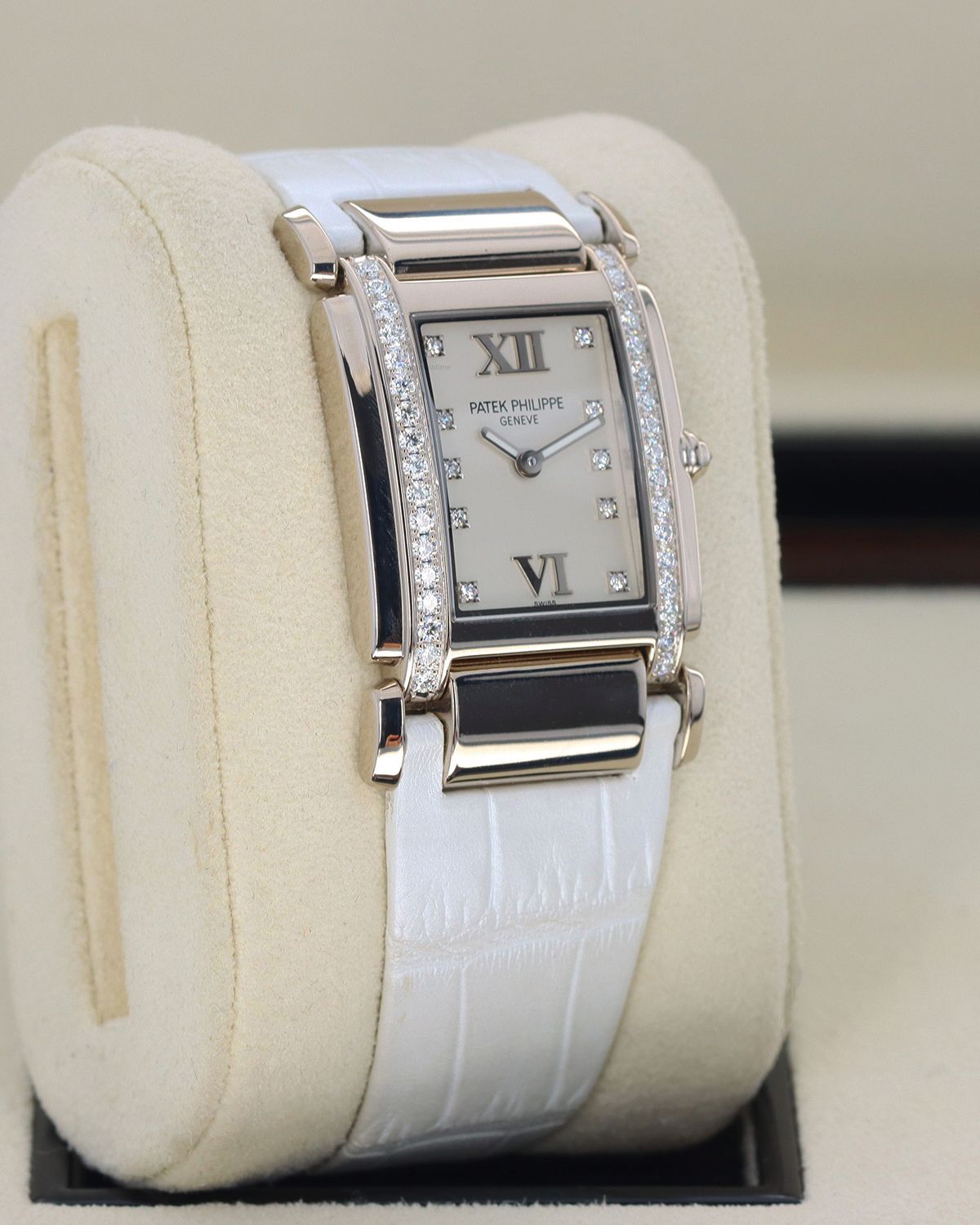 Patek Philippe 4920G-010