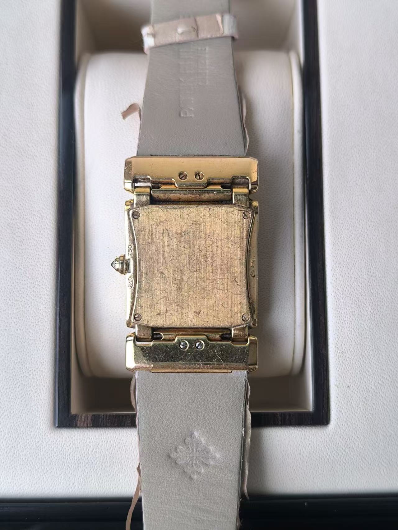 Patek Philippe 4920R-010