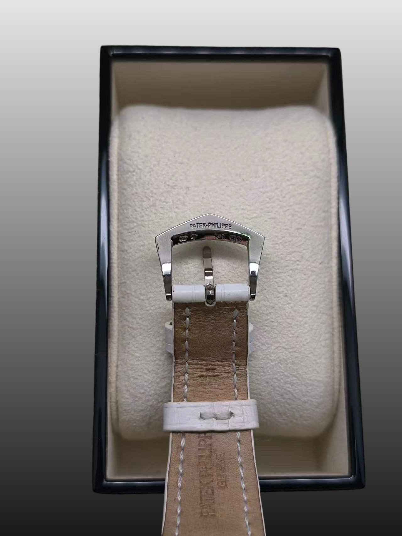 Patek Philippe 4934G-001