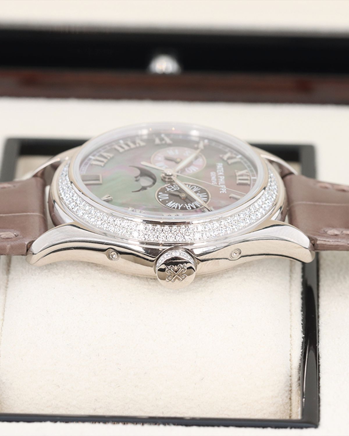 Patek Philippe 4936G-001
