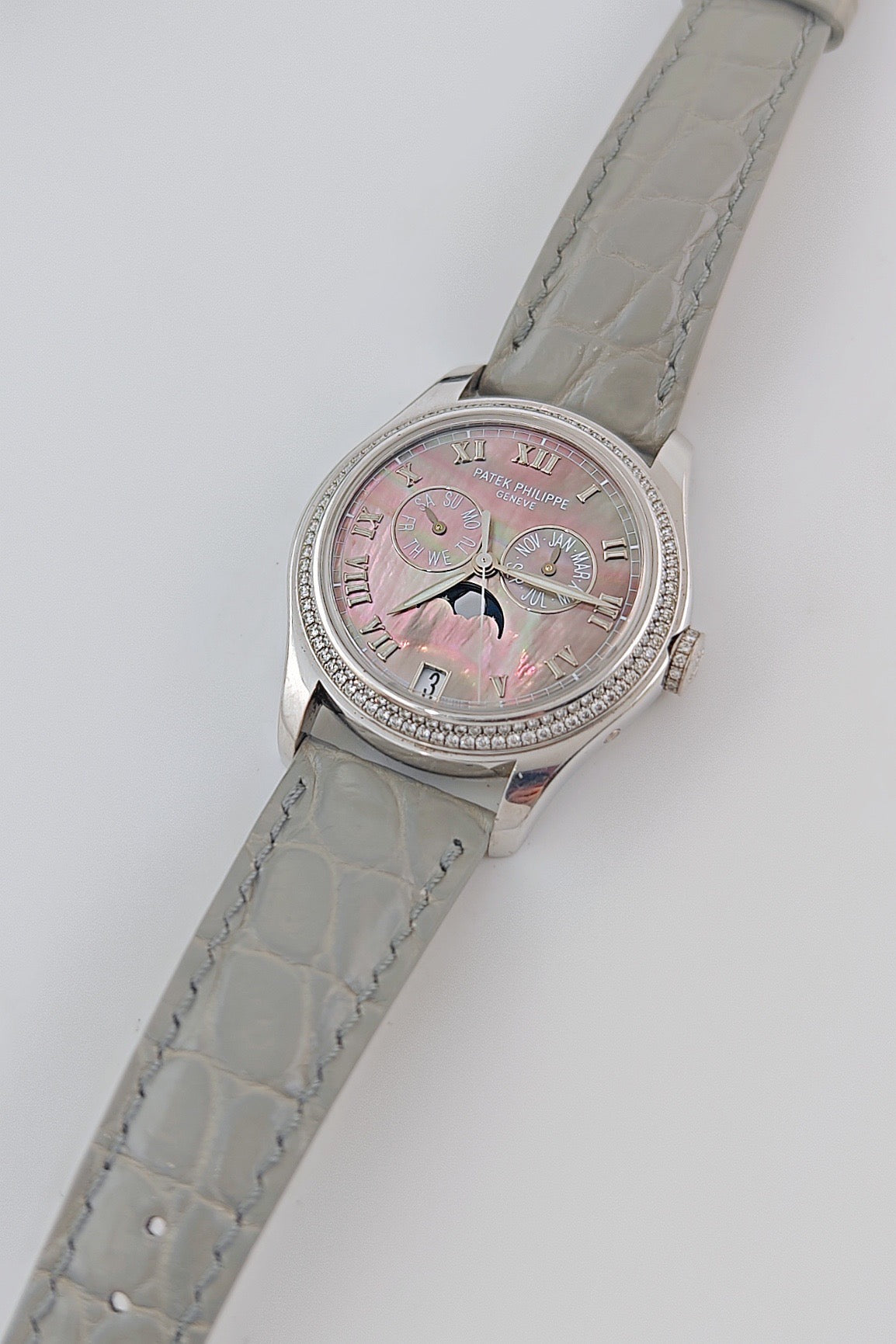 Patek Philippe 4936G-001