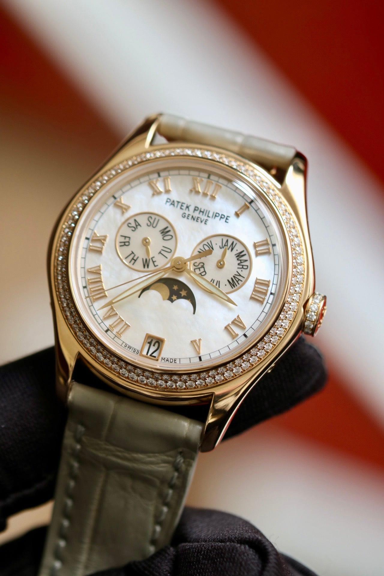 Patek Philippe 4936J-001