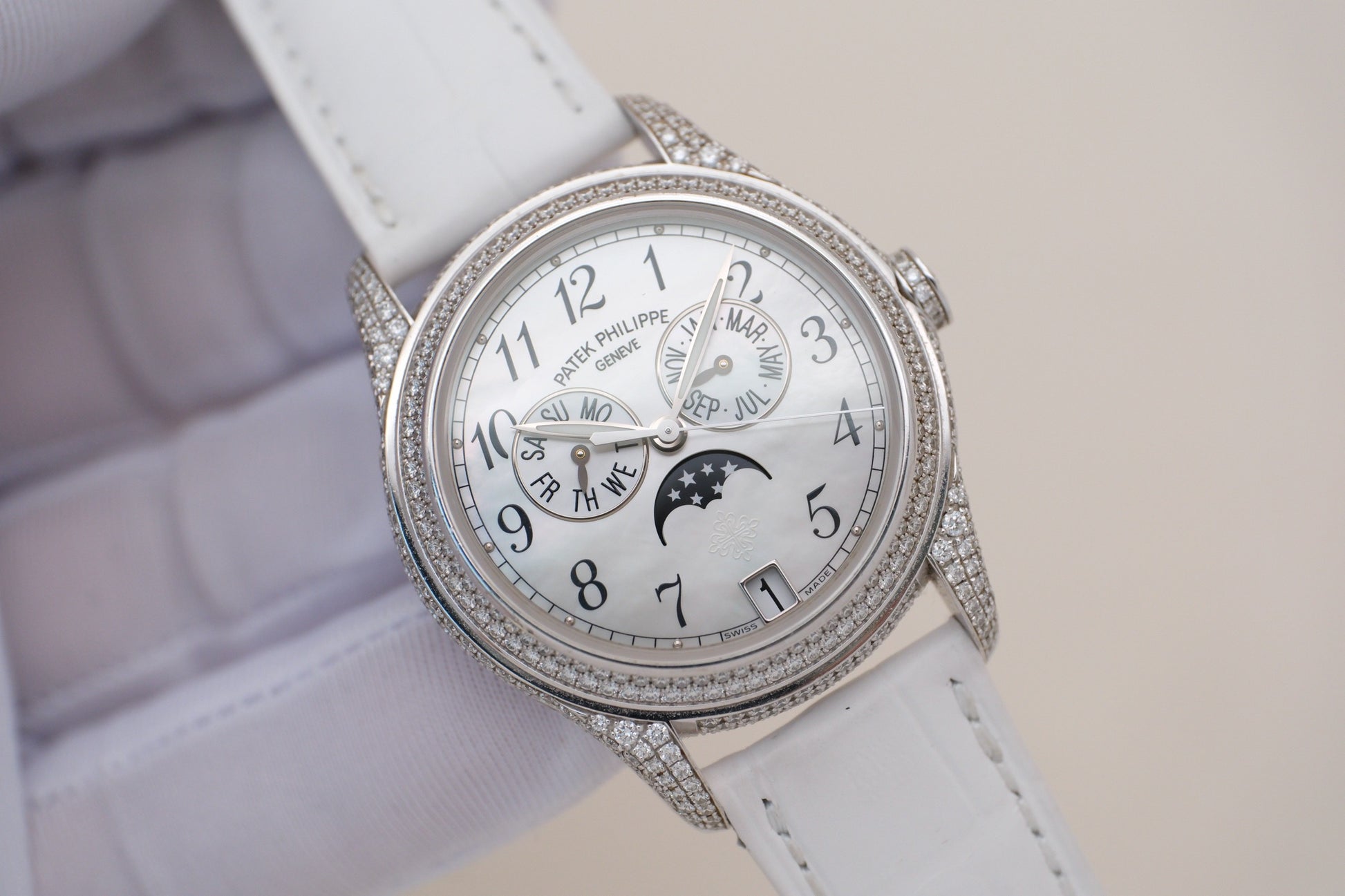 Patek Philippe 4937G-001
