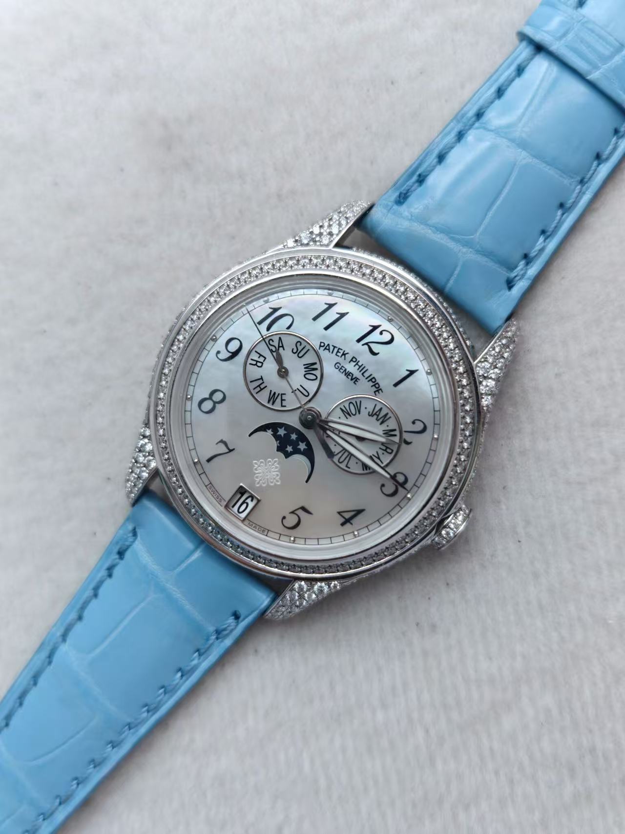 Patek Philippe 4937G-001