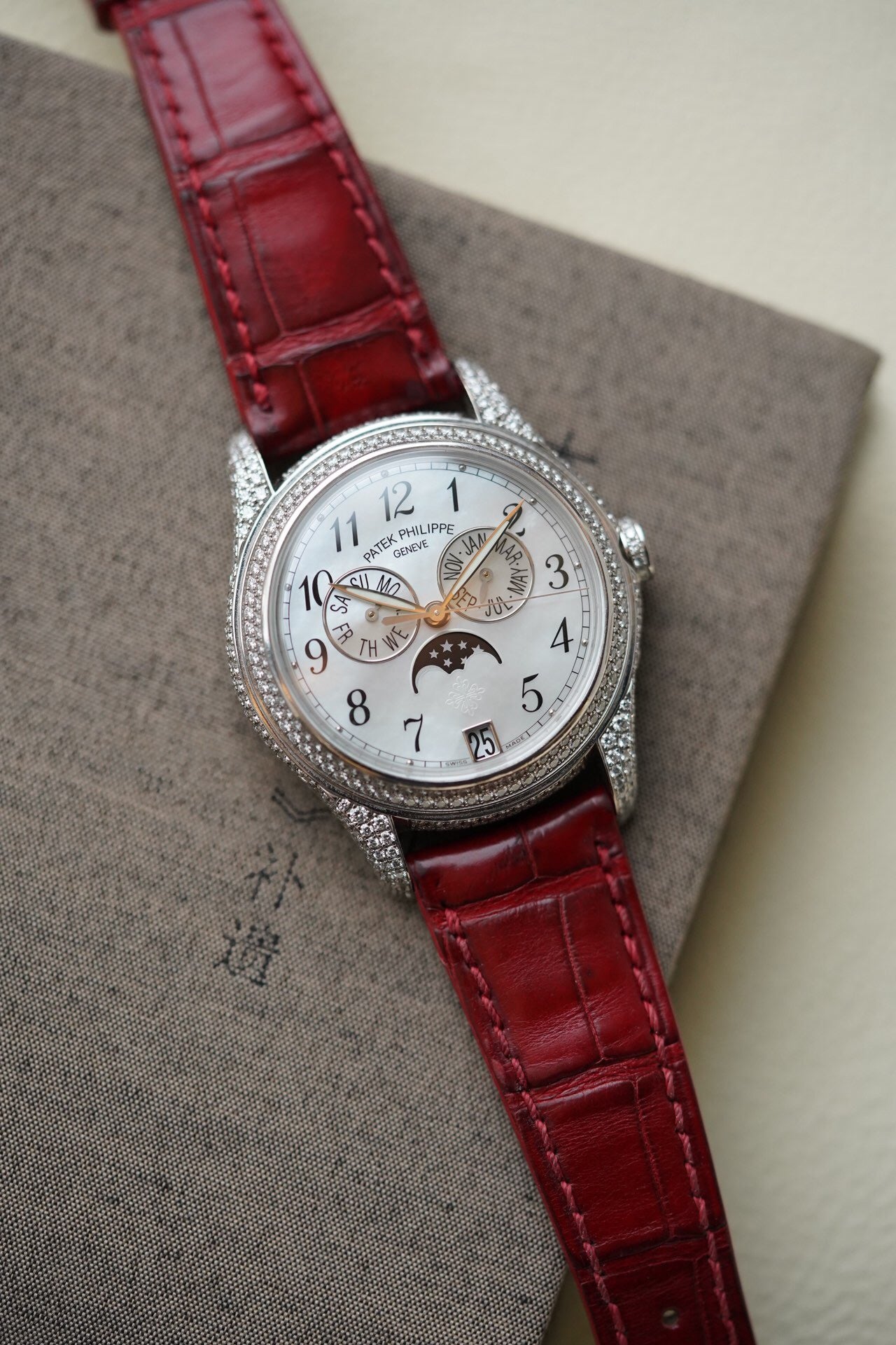 Patek Philippe 4937G-001