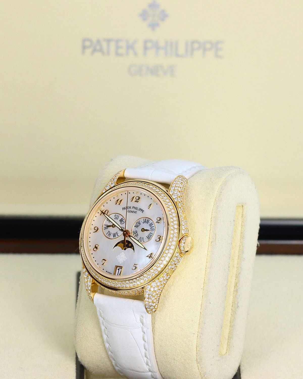Patek Philippe 4937R-001