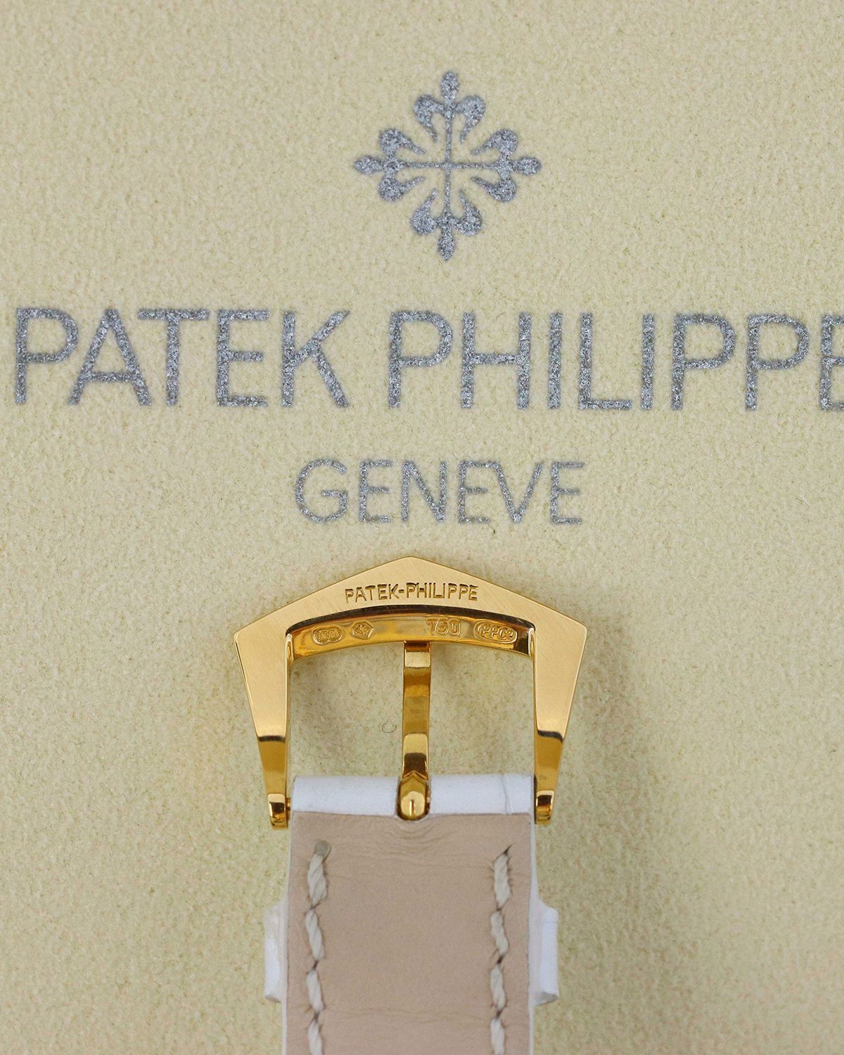 Patek Philippe 4937R-001