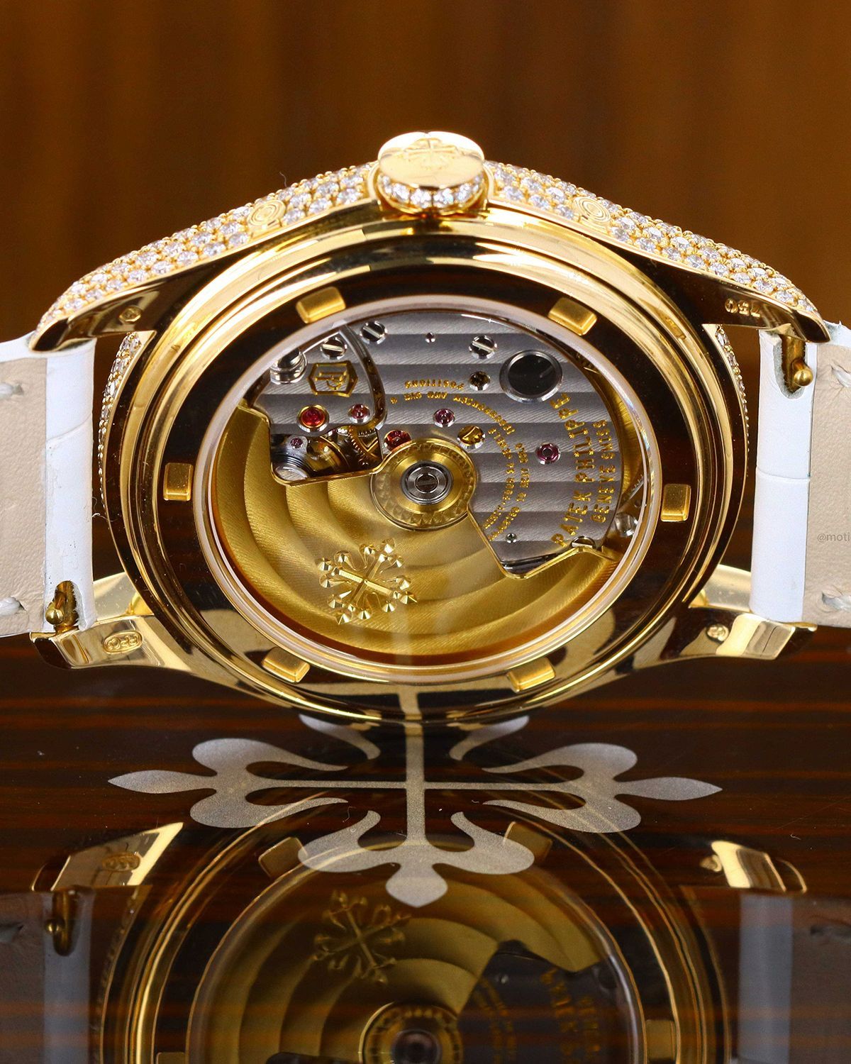 Patek Philippe 4937R-001