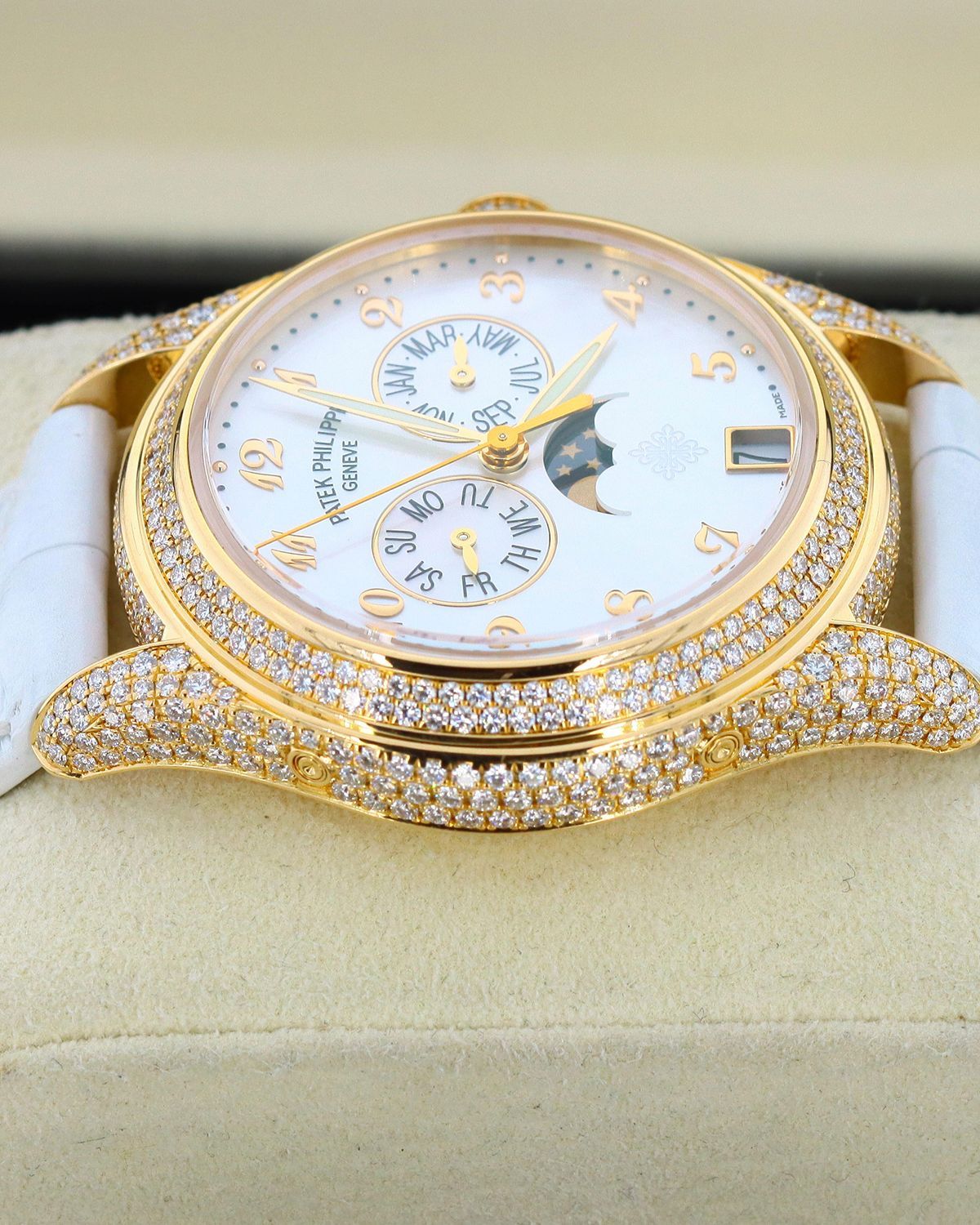Patek Philippe 4937R-001