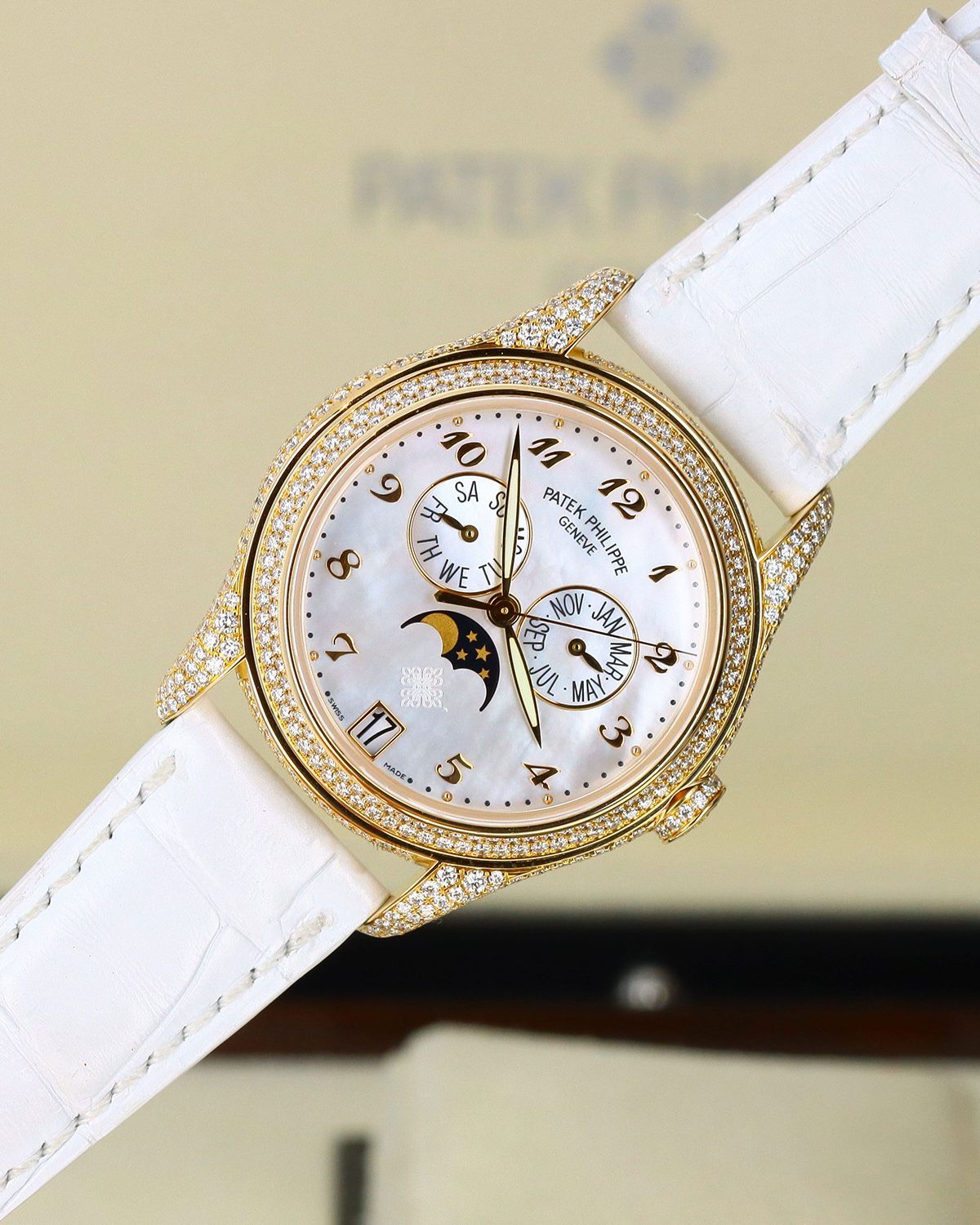Patek Philippe 4937R-001