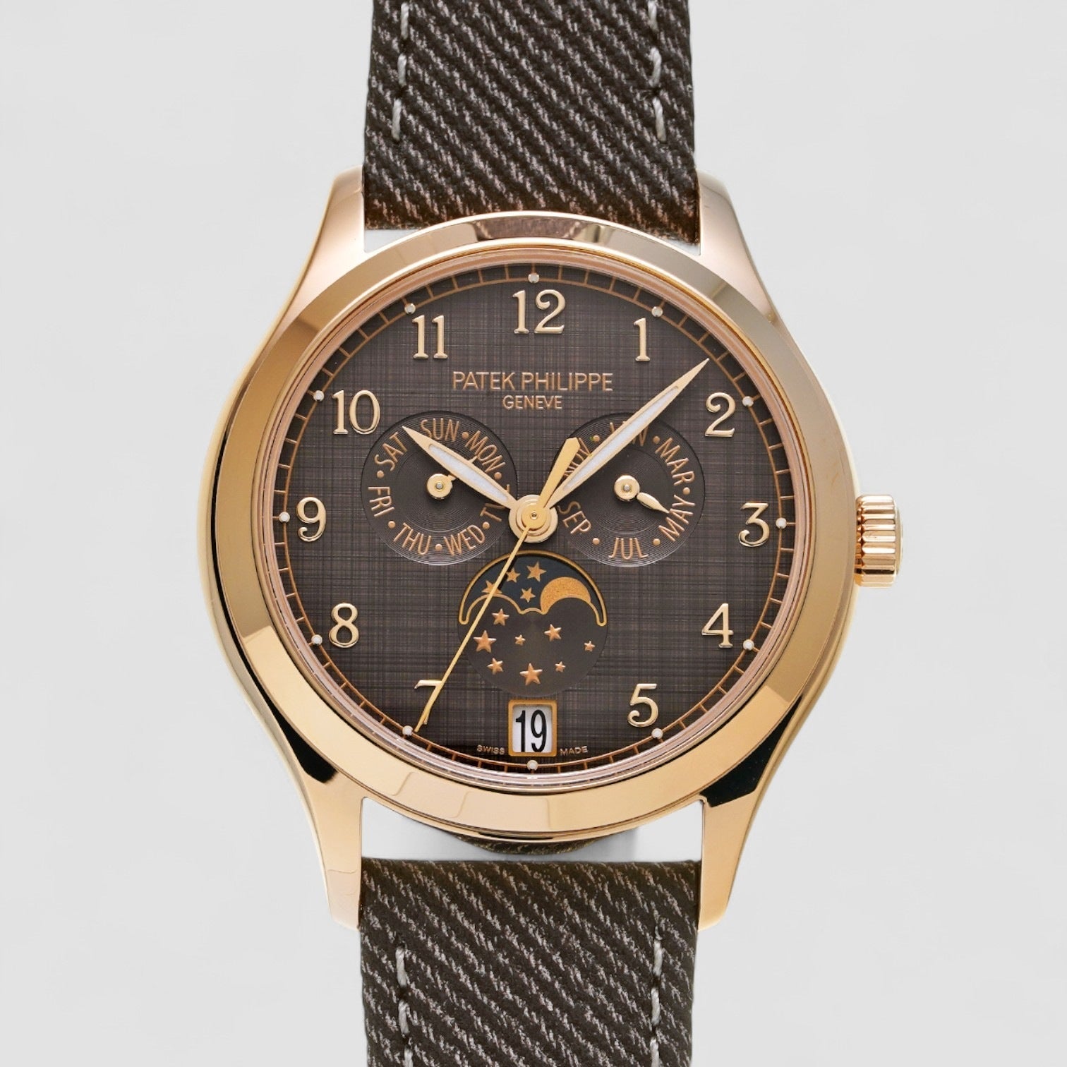 Patek Philippe 4946R-001