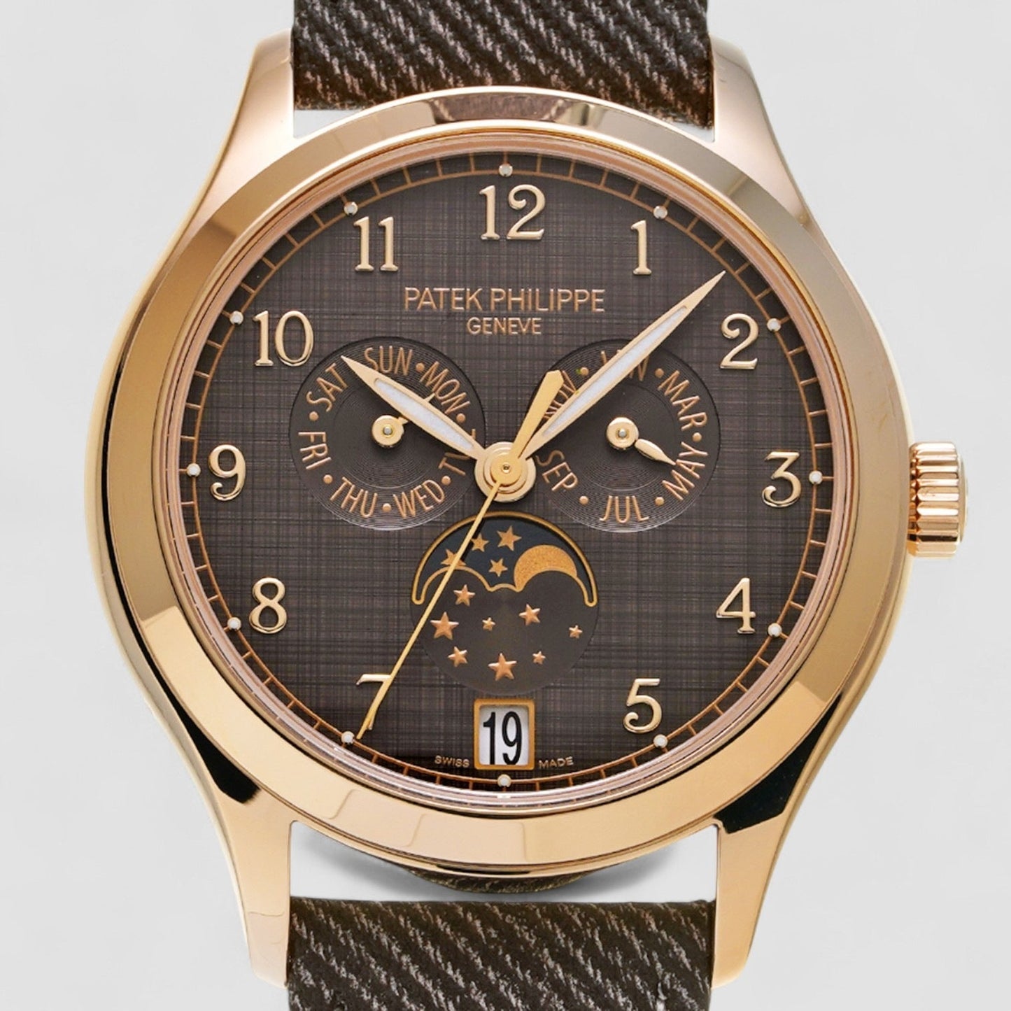 Patek Philippe 4946R-001