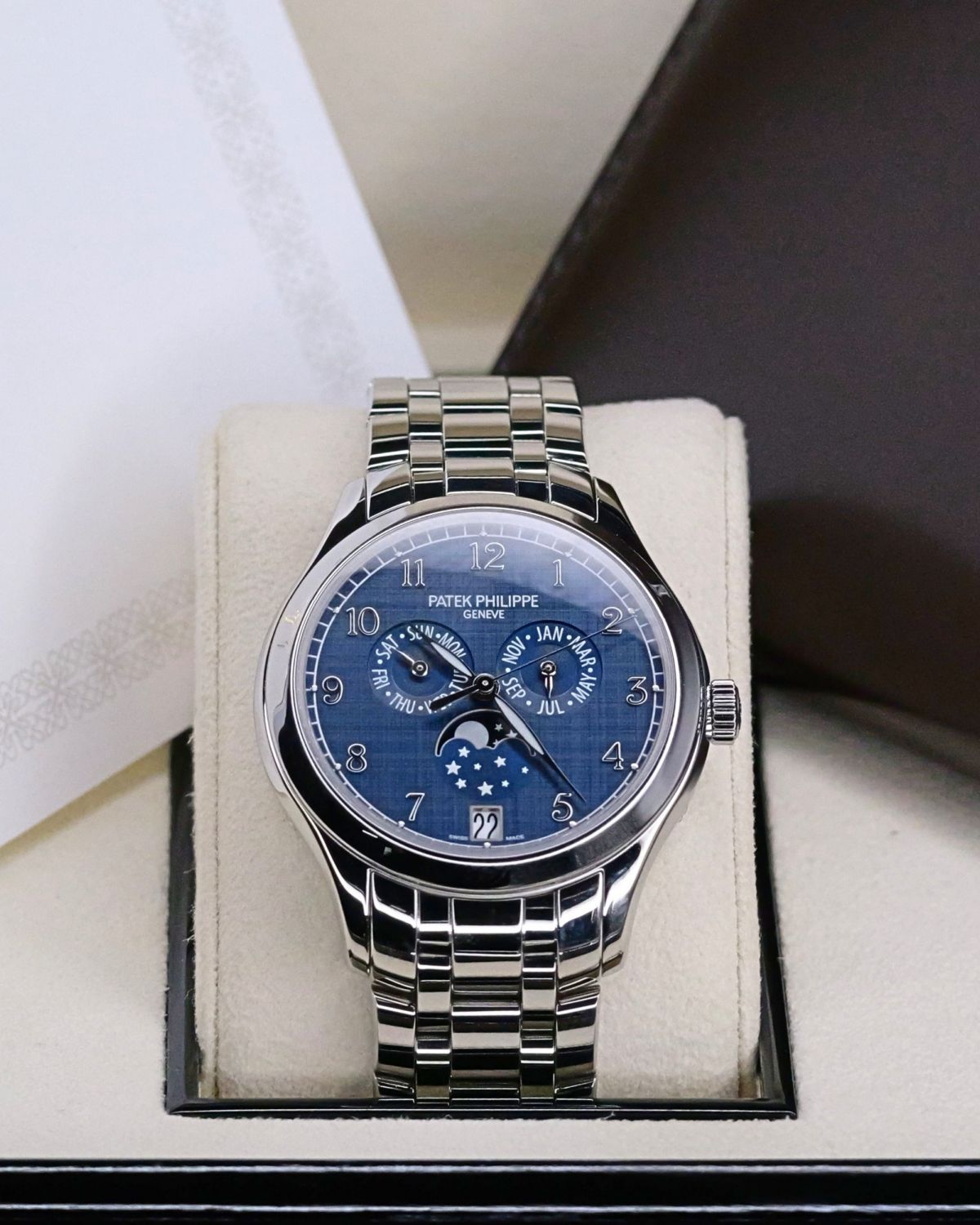 Patek Philippe 4947/1A-001