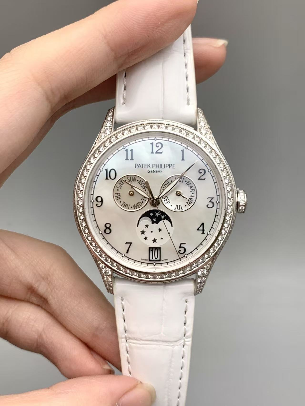 Patek Philippe 4948G-010