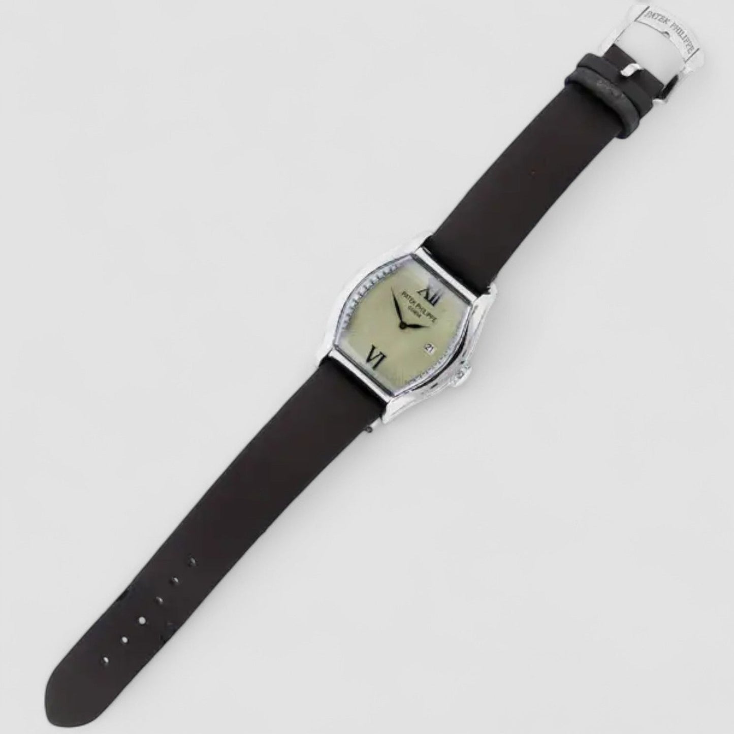 Patek Philippe 4949G-001