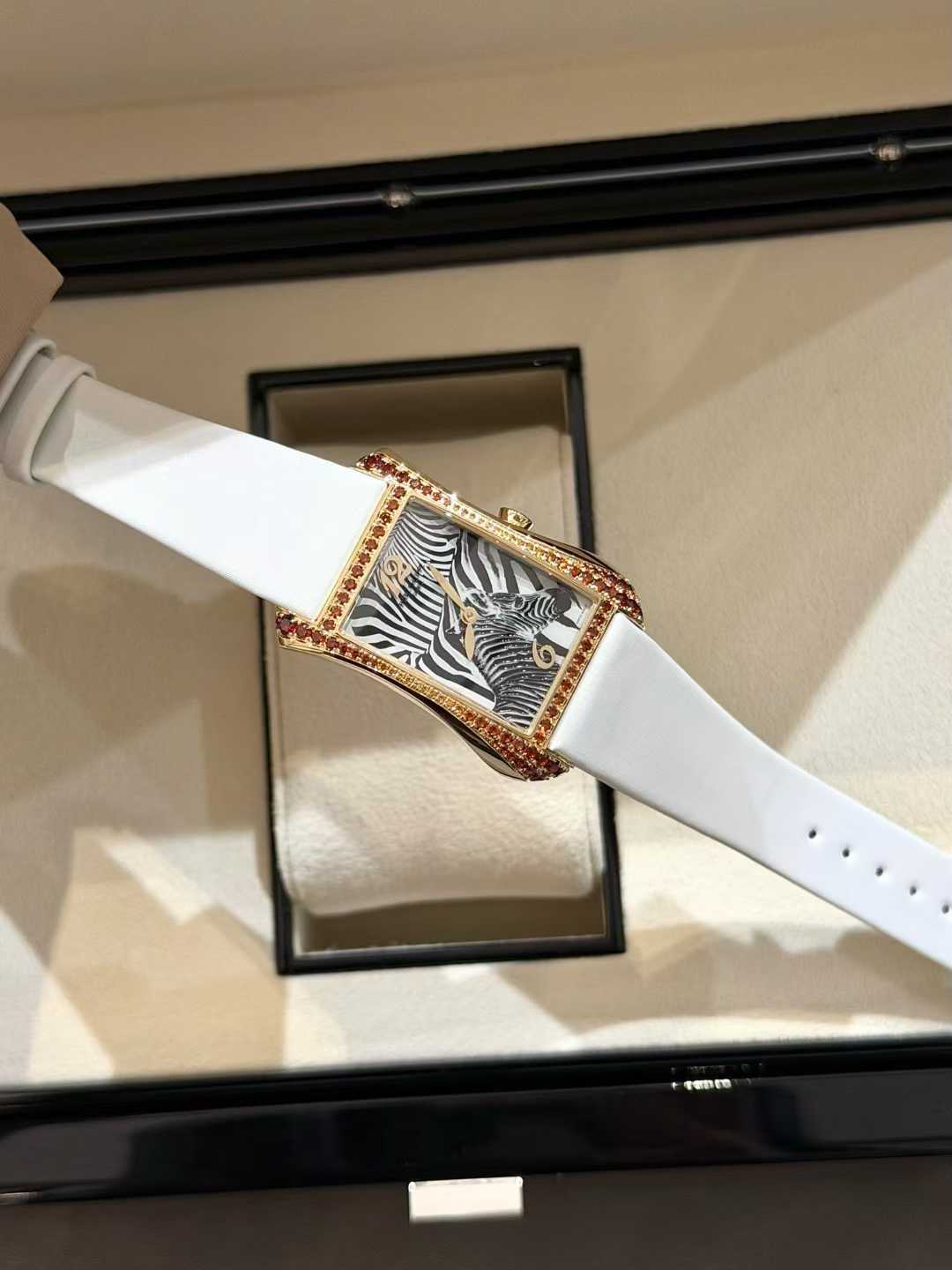 Patek Philippe 4962/200R-010