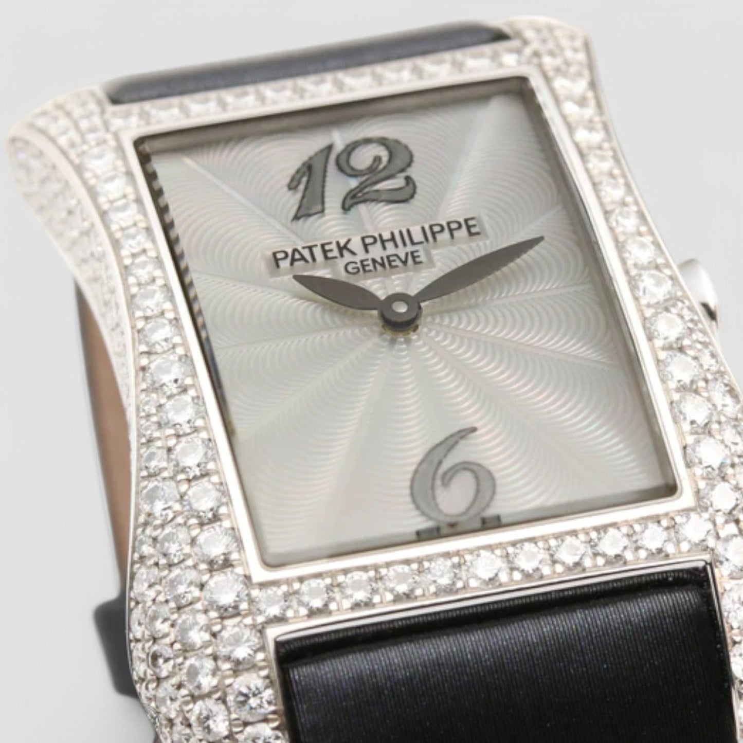 Patek Philippe 4973G-001